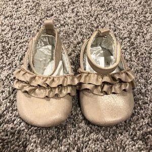 4/$20 Crib shoes with ankle strap